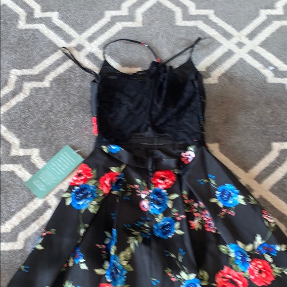 NWT Semi-Formal Floral Mini Dress WITH POCKETS - Picture 4 of 7